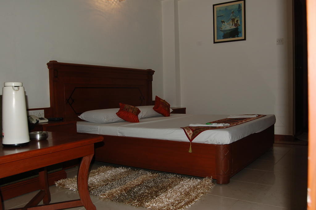 Hotel Kanishka Phg Bengalúr Pokoj fotografie